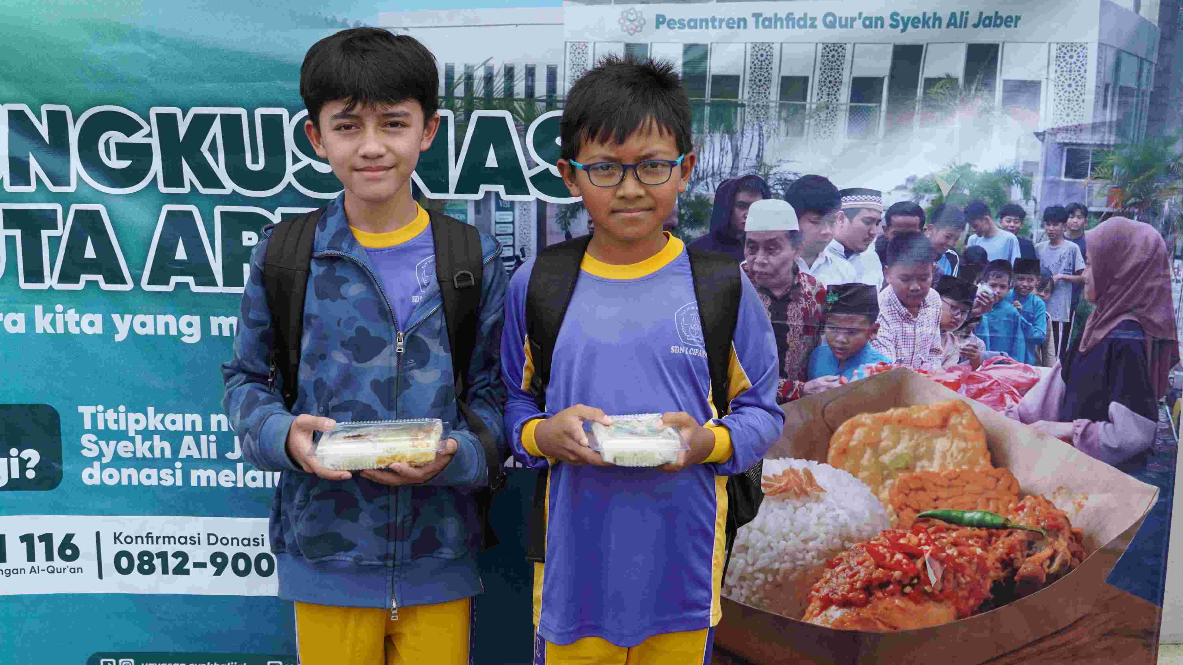 Dokumentasi penyerahan Berkah Jumat 2