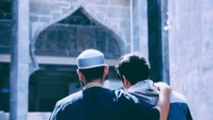 Keutamaan Menjenguk Orang Sakit dan Pahala Besar yang Menyertainya