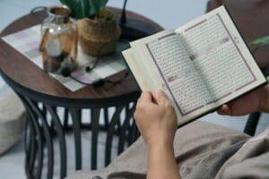 Mengupas Ayat 1000 Dinar Pelajaran Tentang Rezeki dari Al-Qur’an, Bukan Sekadar Bacaan