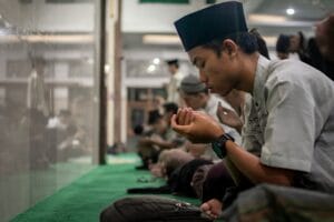 Doa Nabi Ayub Saat Sakit, Meraih Kesembuhan dengan Kesabaran Luar Biasa