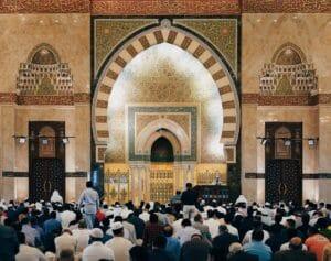 Niat Sholat Jumat Lengkap untuk Makmum dan Imam Beserta Hukumnya
