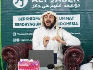 Syekh Abdullah Jaber Jelaskan Cara Menghadapi Kesulitan Hidup Agar Tidak Menyerah Dalam Kajian Spesial HUT RI ke-80