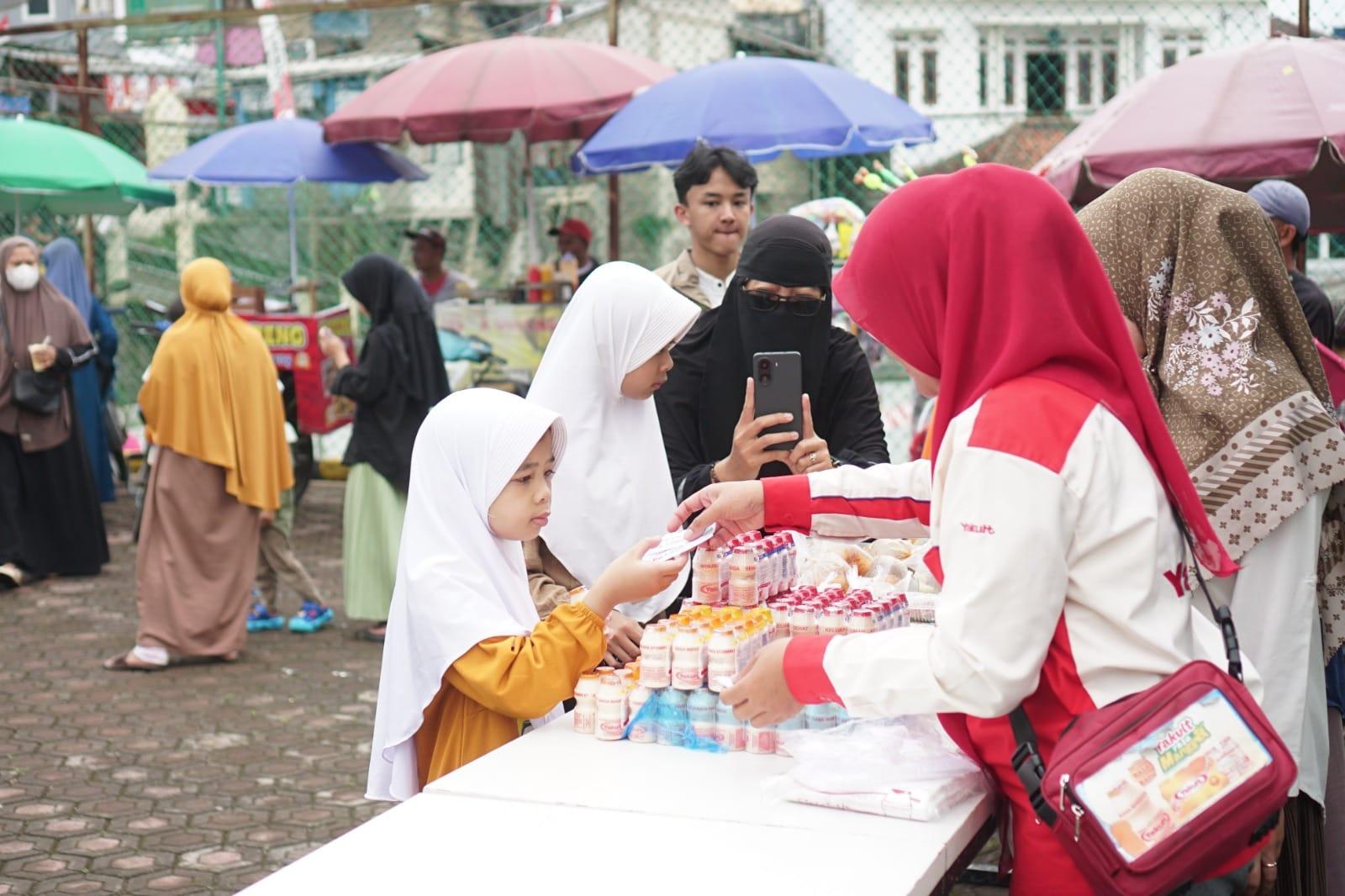 Beri Kebahagiaan Bagi Anak Yatim, Yayasan Syekh Ali Jaber Sukses Gelar Santunan dan Semarak HUT RI ke-80