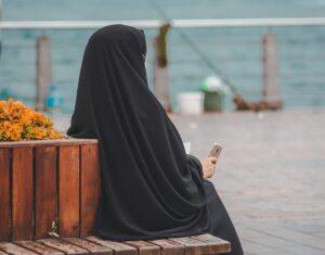Doa Membuka Aura Wajah Agar Bersinar dan Disukai Banyak Orang