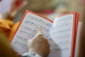 5 Keutamaan Membaca Surat Al-Waqiah, Mengungkap Rahasia Kekayaan Batin