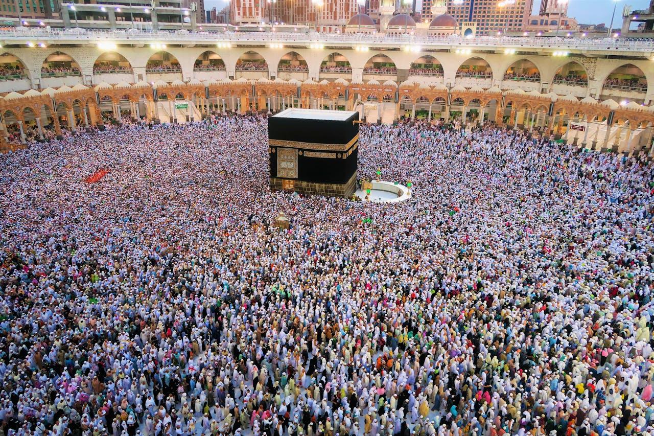Keutamaan Umroh, Amalan Mulia yang Menghapus Dosa dan Membuka Pintu Rezeki