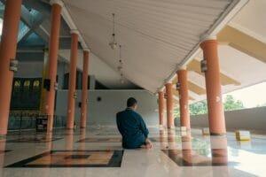 Memahami Tata Cara Sholat Jamak Mulai Dari Niat, Syarat, dan Panduan Lengkap
