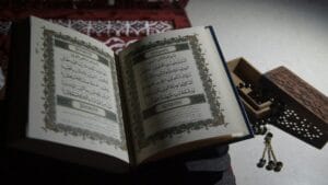 Waspada! Inilah Kumpulan Dalil tentang Munafik dalam Al-Qur'an dan Hadis