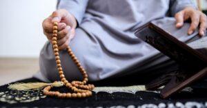 Kekuatan Dzikir Memohon Pertolongan Allah Saat Menghadapi Ujian Berat