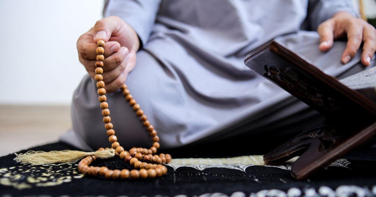 Kekuatan Dzikir Memohon Pertolongan Allah Saat Menghadapi Ujian Berat