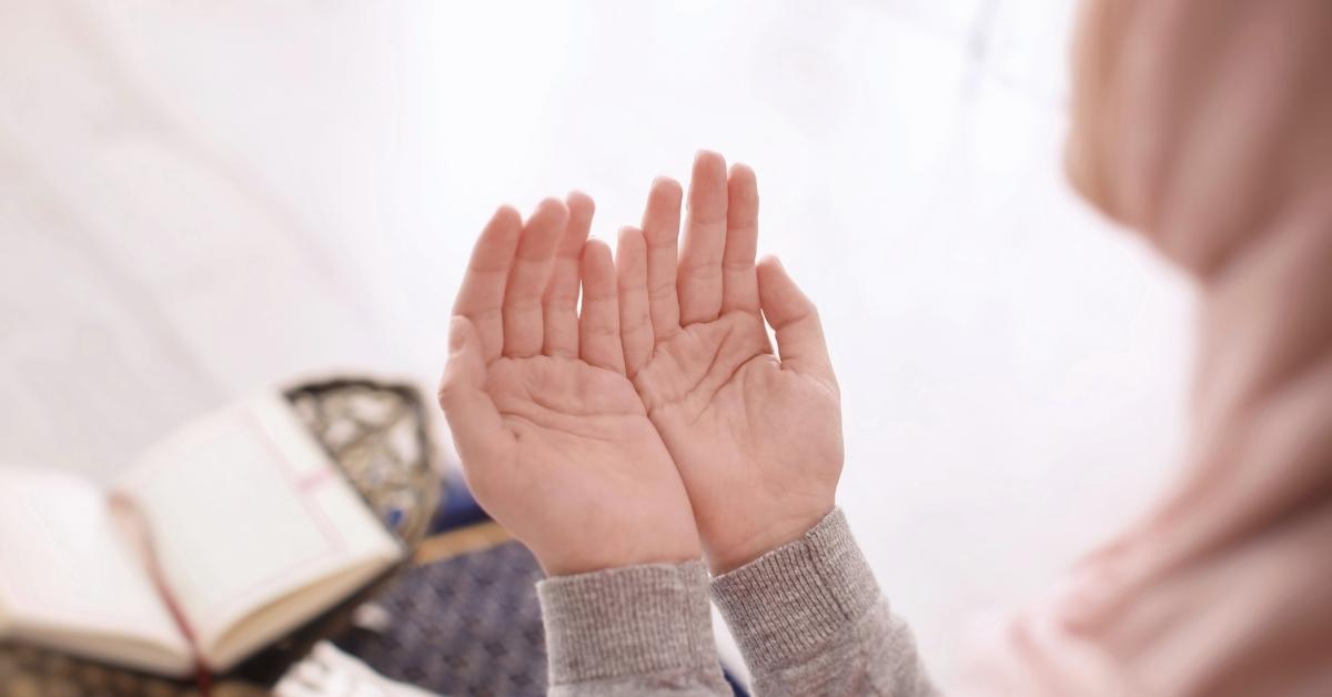Amalan Penutup Tahun, Bacaan Doa Akhir Tahun Latin dan Artinya yang Mustajab