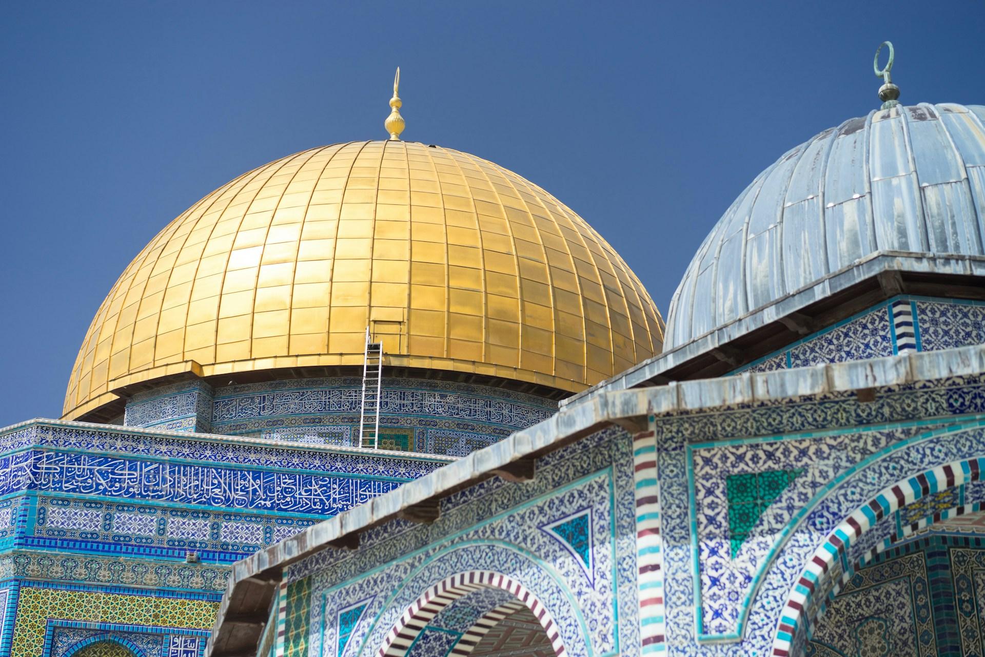 Keutamaan 27 Rajab, Hikmah Isra Mi'raj dan Momen Meningkatkan Kualitas Shalat