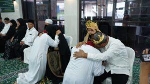 Keutamaan Berbakti Kepada Orang Tua, Pintu Surga Paling Tengah