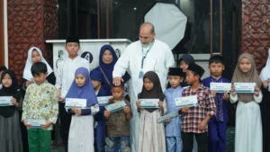 Yayasan Syekh Ali Jaber Gelar Santunan dan Buka Bersama 100 Anak Yatim dan Disabilitas