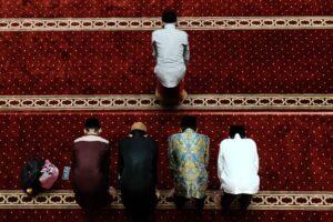 Tata Cara Sholat Berjamaah yang Benar dan Penuh Berkah