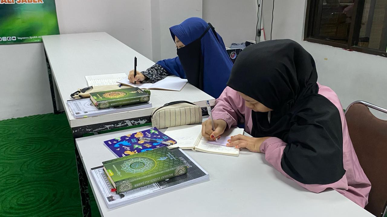 Cetak Pengajar Bersanad, Yayasan Syekh Ali Jaber Gelar Sertifikasi Guru Al-Qur'an Angakatan 4 2026 100% Gratis dari Infaq Umat