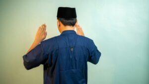 Keutamaan Qiyamul Lail, Rahasia Cahaya di Sepertiga Malam Terakhir