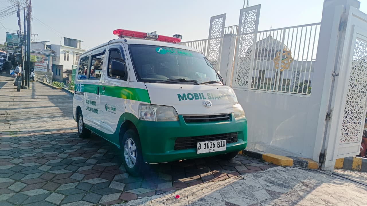 Mobil Siaga Yayasan Syekh Ali Jaber, Ambulans Gratis untuk Warga yang Membutuhkan