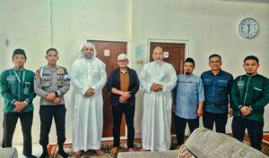 Silaturahmi Yayasan Syekh Ali Jaber dan Warung Nasi Alam Sunda Perkuat Ikhtiar Berkhidmat untuk Umat