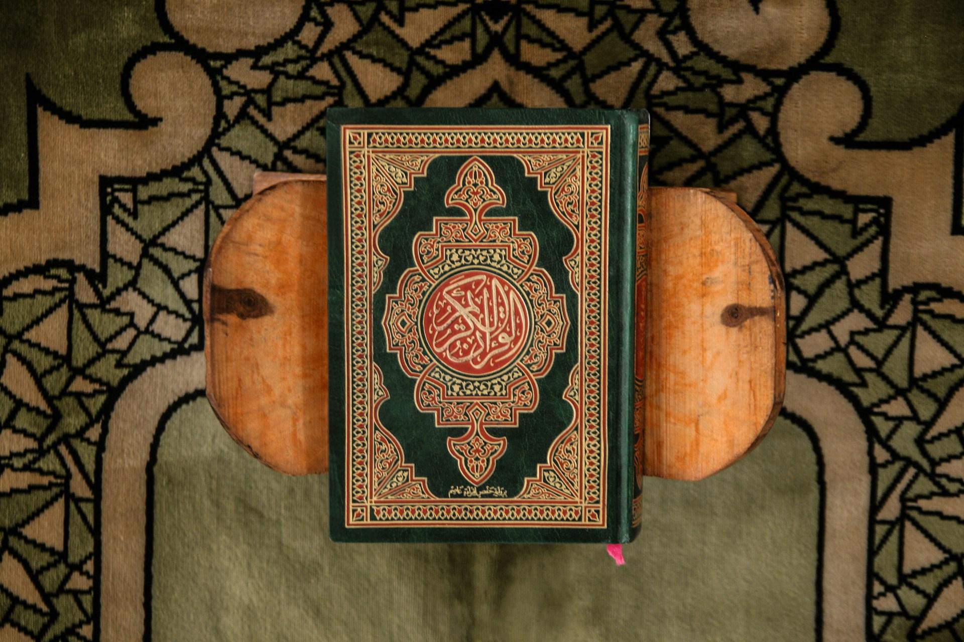 Ayat Tentang Hijab dalam Al-Quran dan Maknanya bagi Muslimah