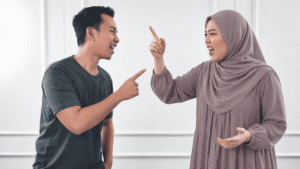 10 Ciri Istri Durhaka kepada Suami Menurut Islam